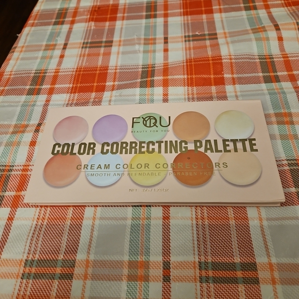FOR YOU Color Correcting Palette